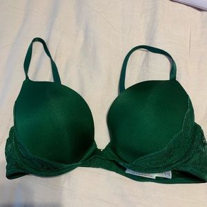 Gillian and O’Malley bra